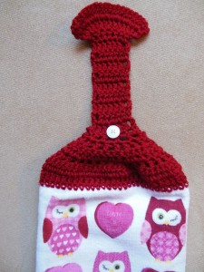 crochet hanging towel - with button